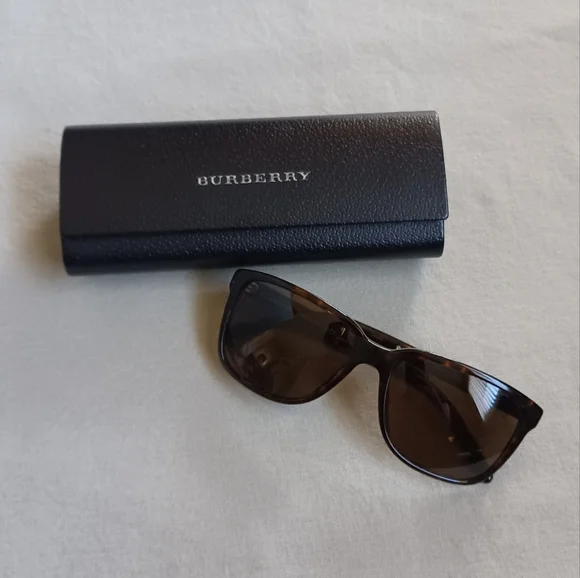 Burberry Women's Sunglasses - Picture 1 of 8